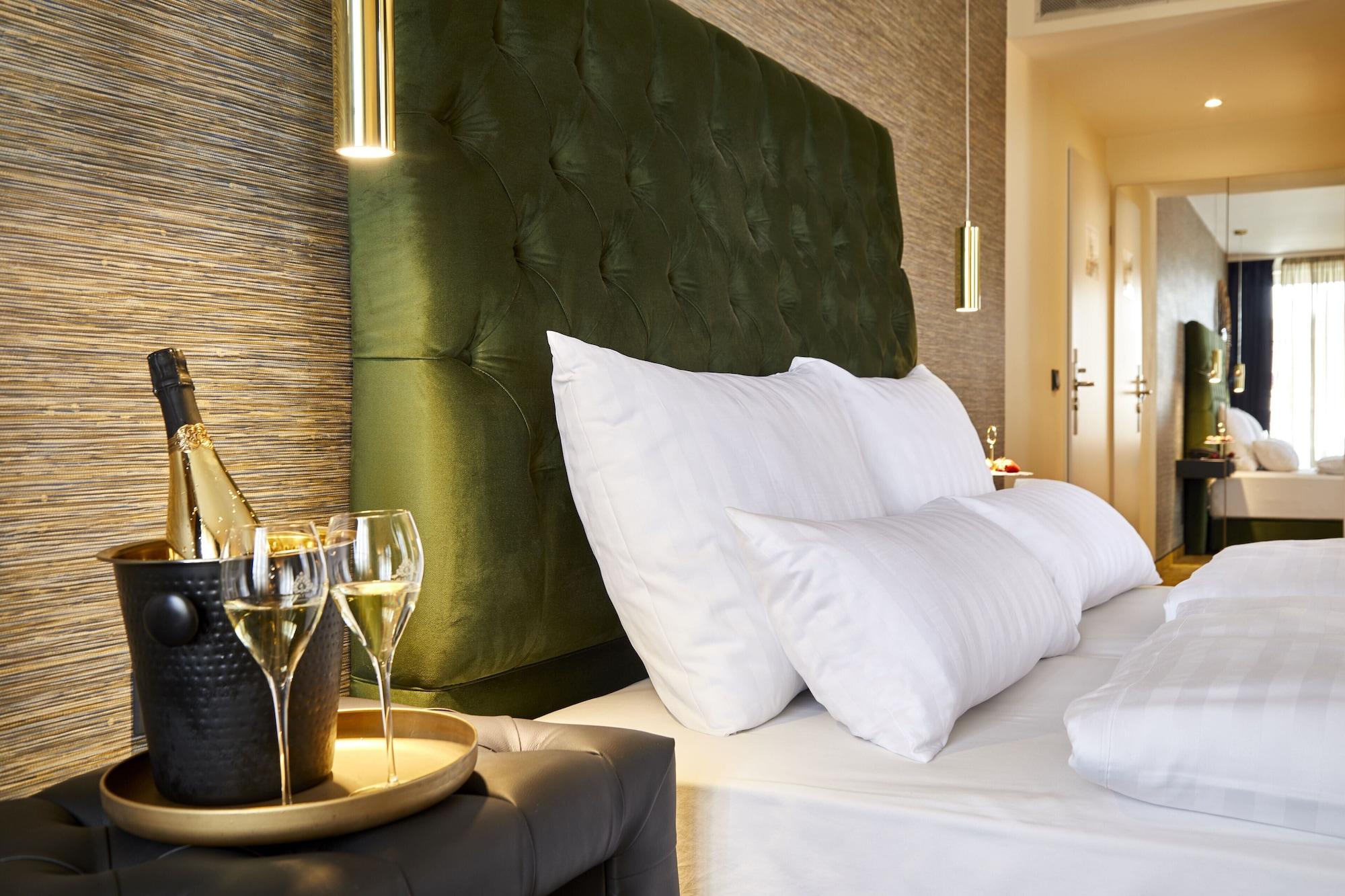 Das Carls Hotel Dusseldorf Ngoại thất bức ảnh